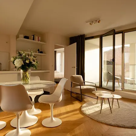 Le Cerisier Apartment